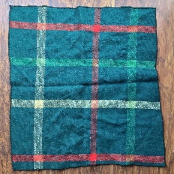 10 Cloth Dinner Napkins Green Plaid Sparkly Gold Red Christmas Holiday Lot Of 10 - Picture 7 of 9